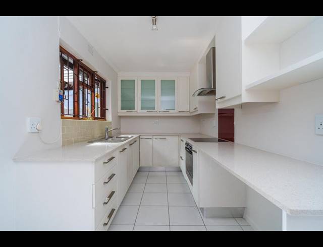 2 BEDROOM HOUSE FOR SALE IN KENILWORTH